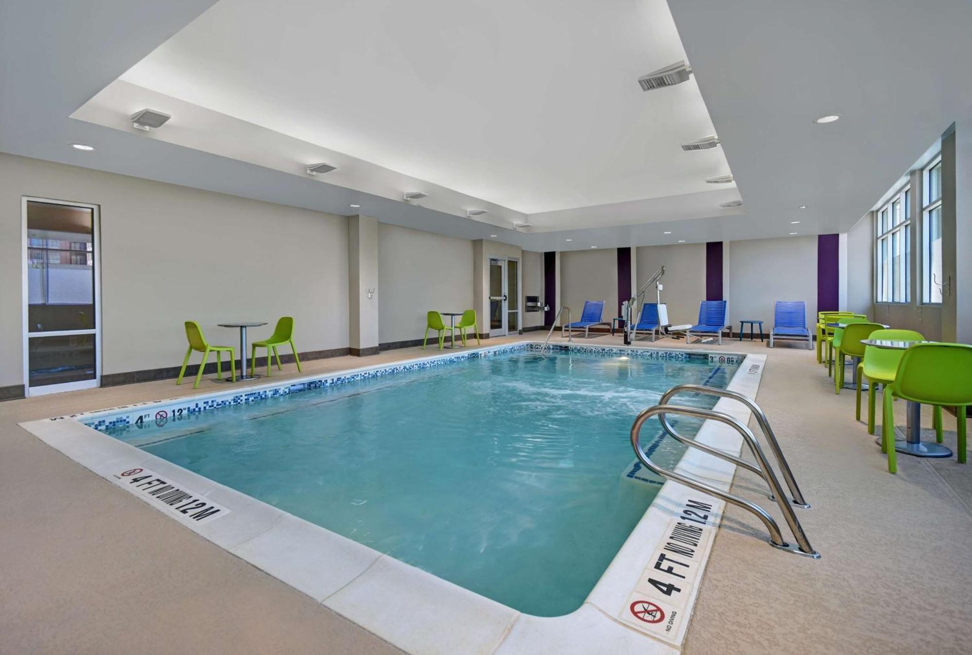 Home2 Suites By Hilton Atlanta Airport North College Park Exterior photo