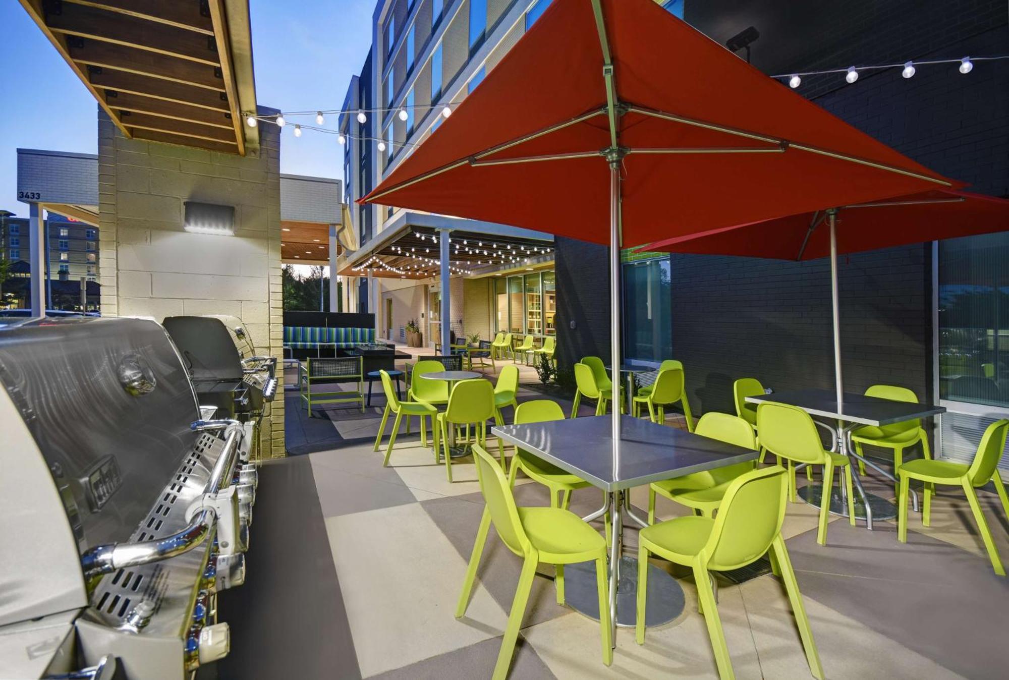 Home2 Suites By Hilton Atlanta Airport North College Park Exterior photo