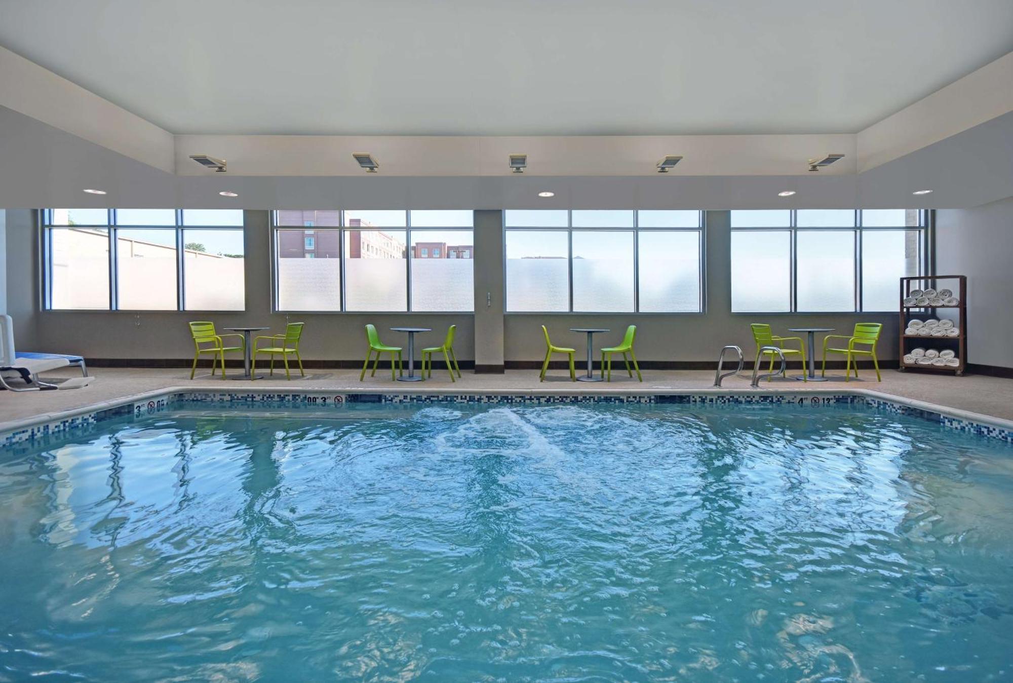 Home2 Suites By Hilton Atlanta Airport North College Park Exterior photo